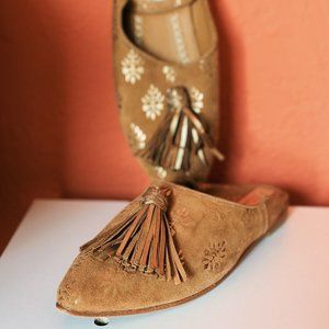 Llani / Anthropologie Suede & Metallic Slides with Tassel / Size 37 / 7M